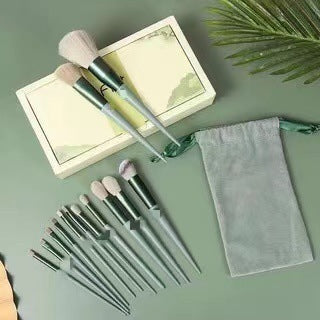 13 Makeup Brushes Green