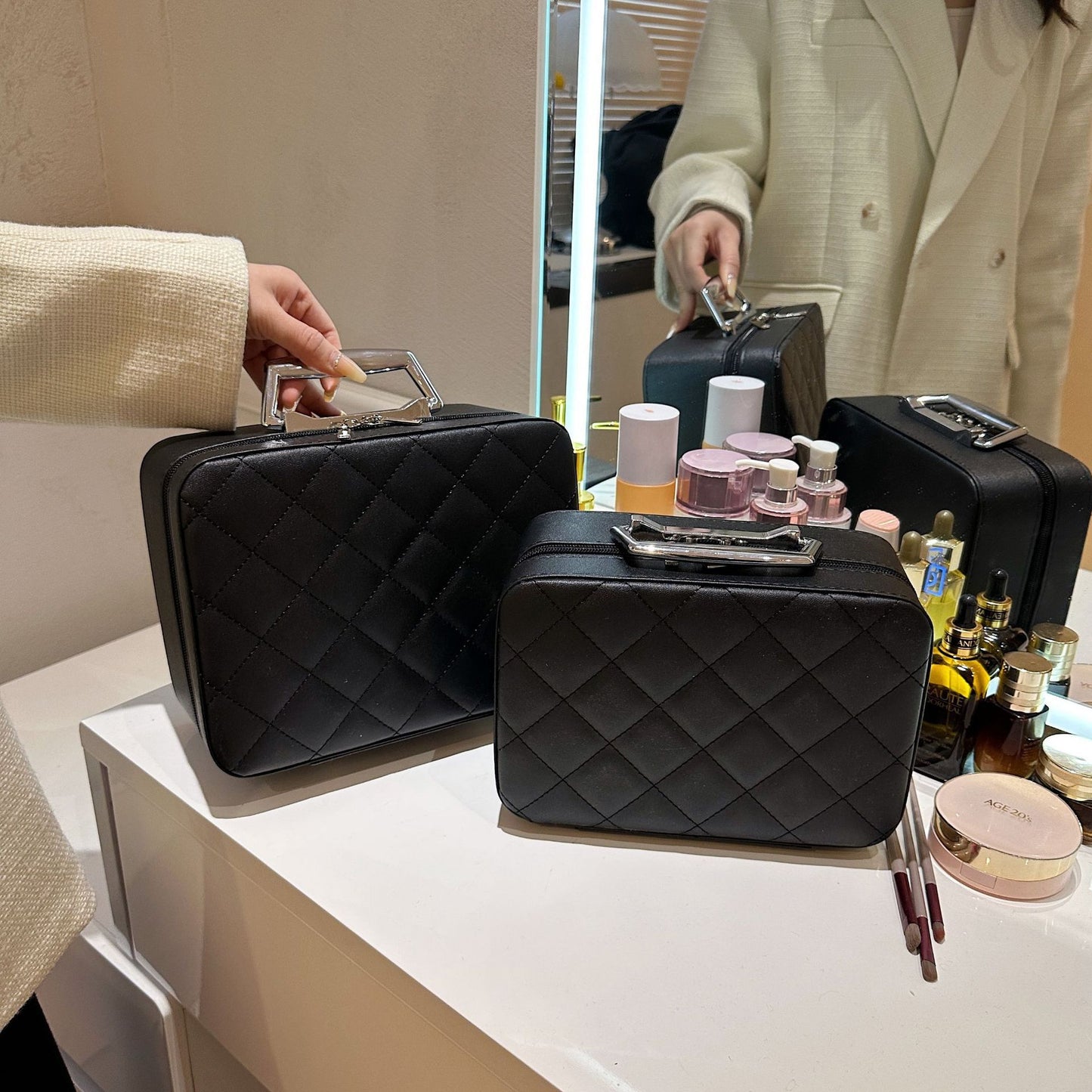 Rhombus-Embroidery  Storage Bag